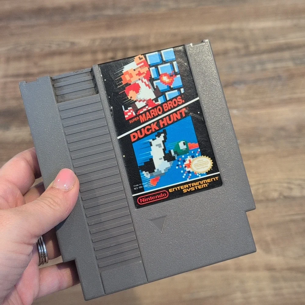 Nintendo Gray Game Cartridge - Super Mario Bros. / Duck Hunt - Picture 2 of 5